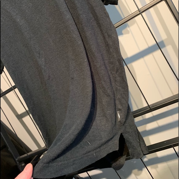 Publish long tee bib cut - Picture 2 of 4